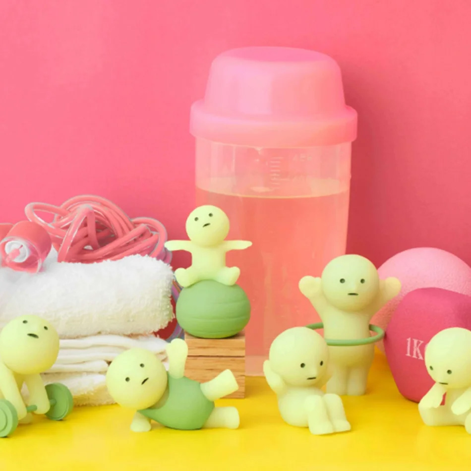 Glow In The Dark Mini Figure S - Yoga Fitness First 评论和价格