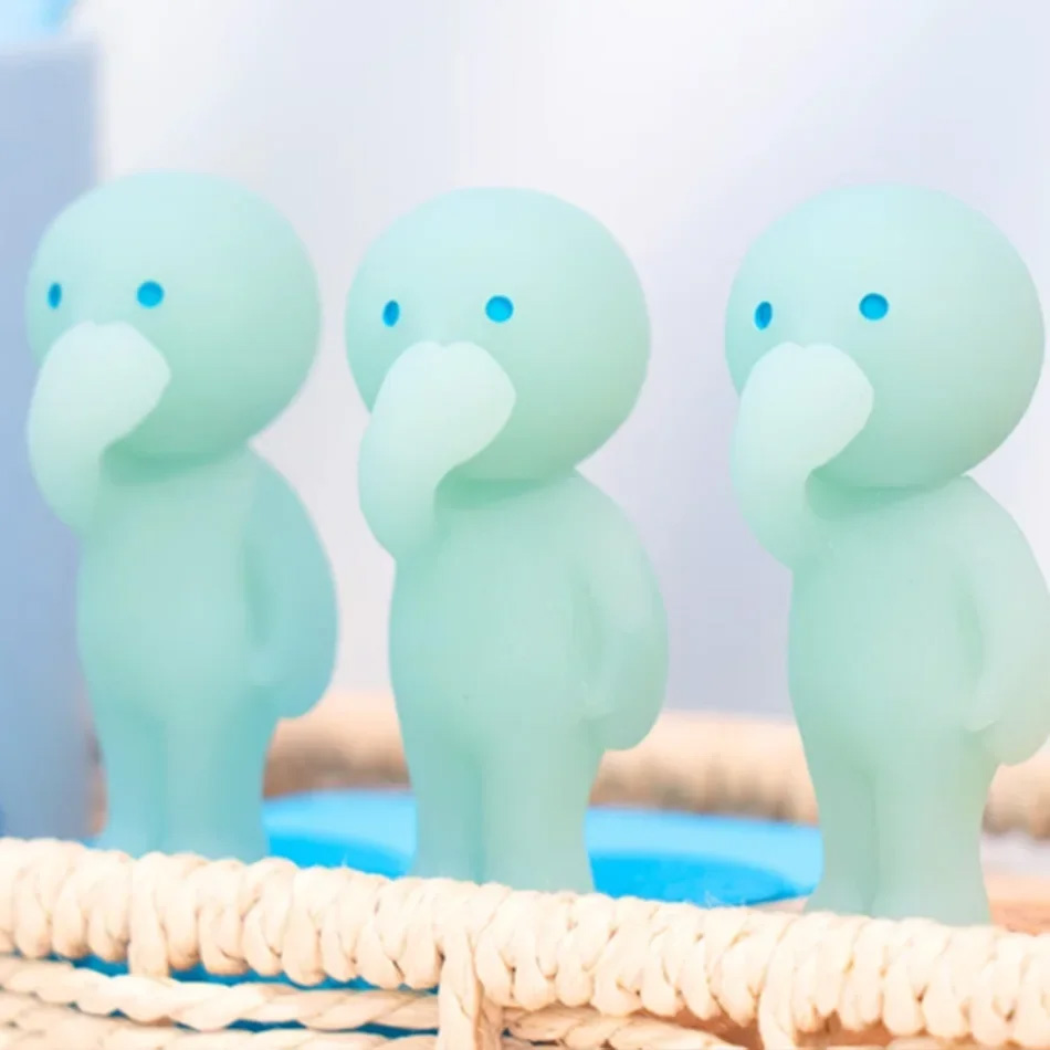 Glow In The Dark Mini Figure S - Yoga Fitness First 评论和价格