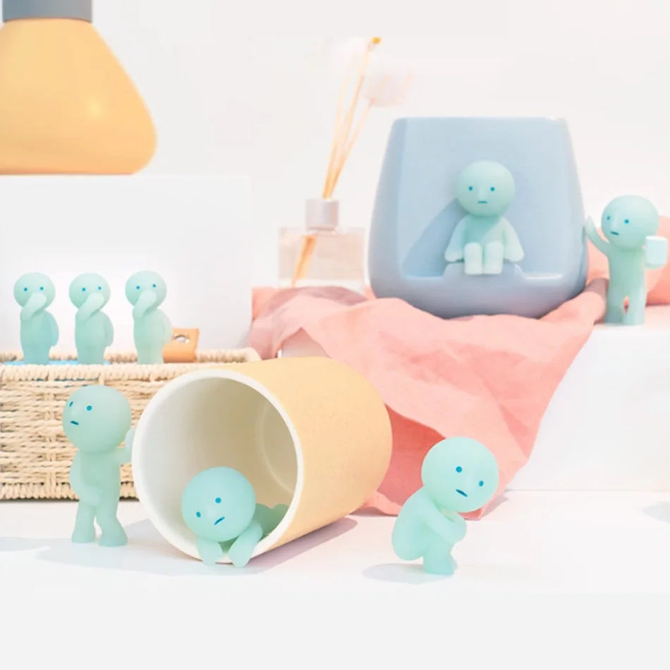 Glow In The Dark Mini Figure S - Yoga Fitness First 评论和价格