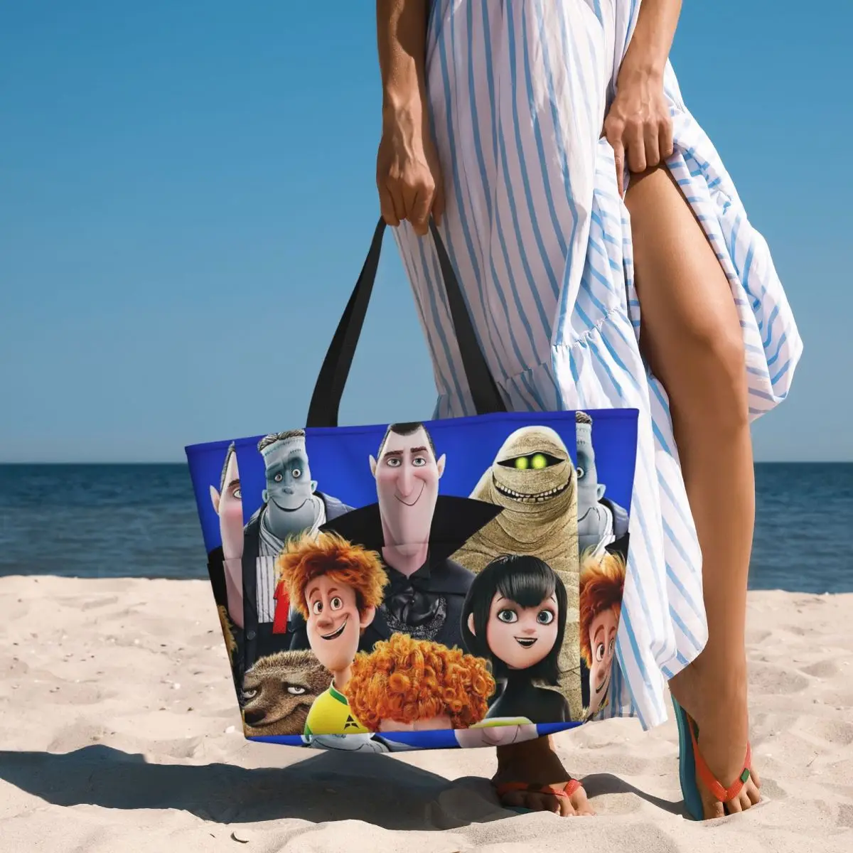 Hotel Transylvania Beach Tote  - Yoga Fitness Hotel 评论和价格